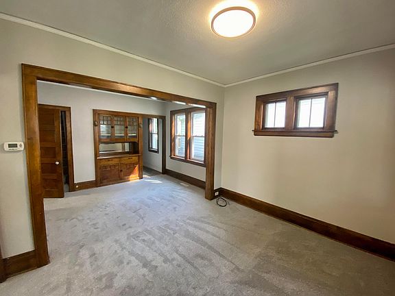 4th image of 1188 Earl St