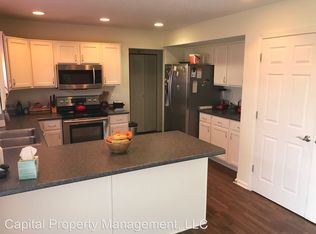 10187 Greenmoor Dr, New Haven, IN 46774