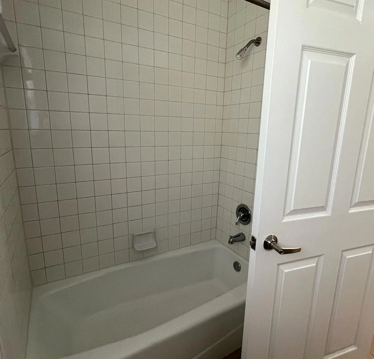 2 bed, 950 sqft, $1,018 — Photo 3