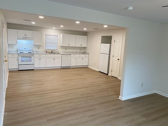 4th image of 1006 15th St