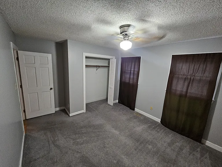 119 S Creek Dr — Photo 15