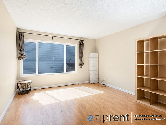 4th image of 715 Lincoln Way APT B