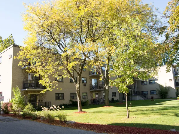 1065 Brenchley St, Sarnia, ON N7S 1R6