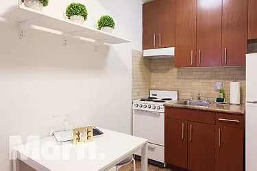 Rented by Mdrn Residential