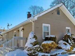717 Laurence Pkwy, Laurence Harbor, NJ