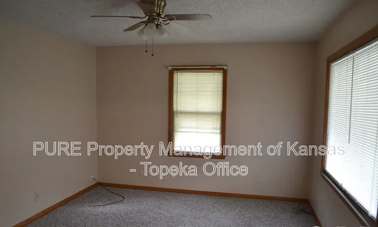 2004 SW Moundview Dr — Photo 6