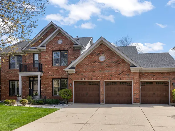 120 Rieser Cir, Naperville, IL 60565