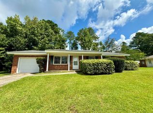 358 Parker Hills Dr, Ozark, AL 36360
