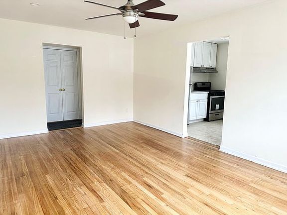 2nd image of 725 E Broadway APT 3
