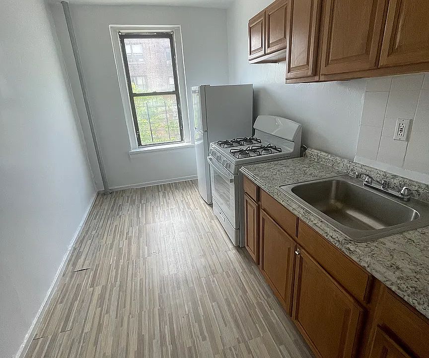 2nd image of 1201 Avenue K APT 3O