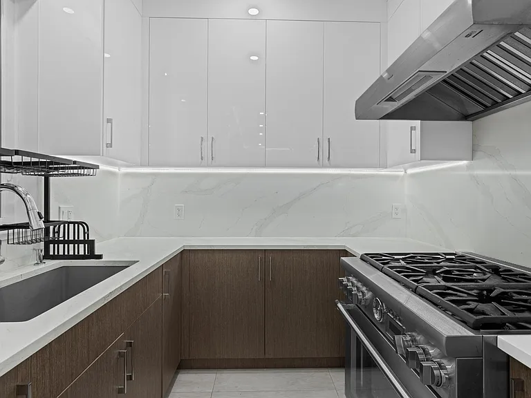 929 Canyon Blvd — Photo 5