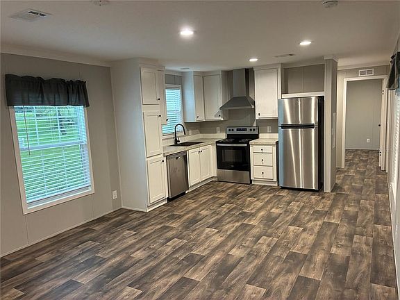 3rd image of 263 EDGEWOOD BOULEVARD