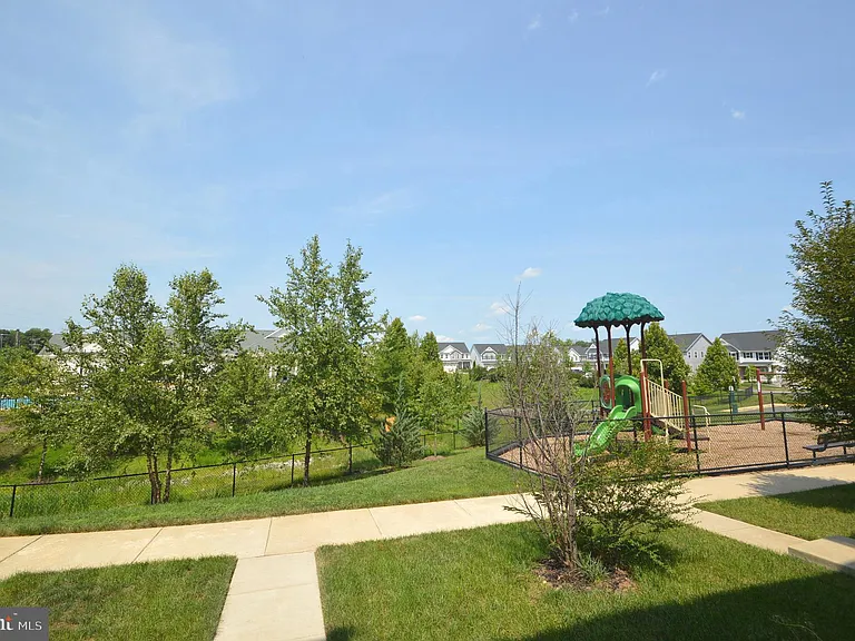 11328 Willow Green Cir — Photo 43