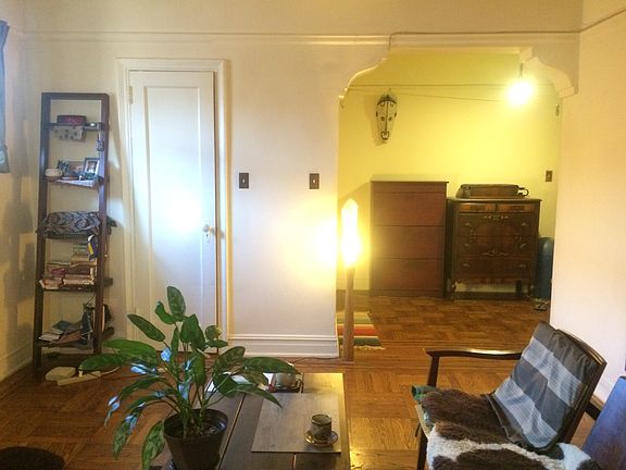 4th image of 3520 73rd St #4P