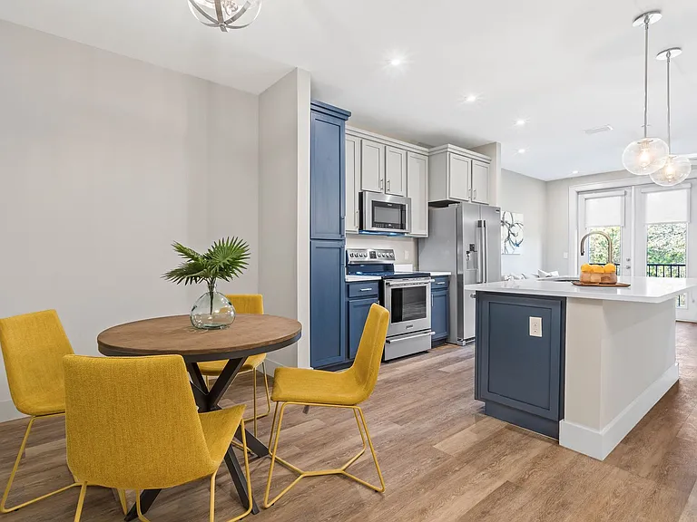 2501 Bienville Blvd #233 — Photo 35