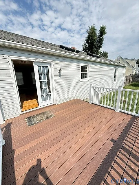 3 bed, 1.5 bath, 1126 sqft, $2,095 — Photo 4