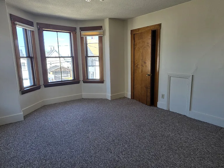 23-25 Clinton St #2 — Photo 3