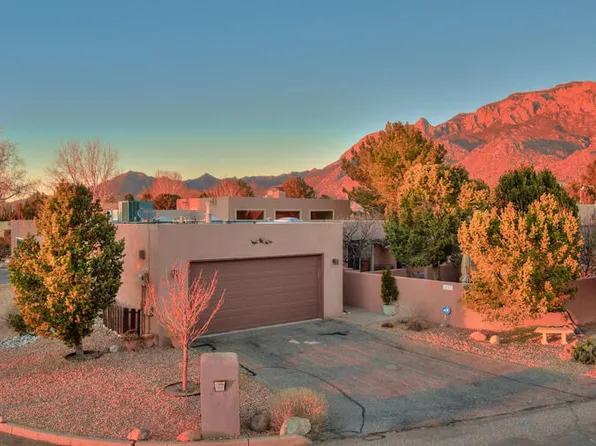 2027 Quail Run Dr NE, Albuquerque, NM 87122