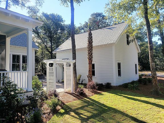 5th image of 16 Sweet Olive Drive