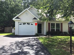 646 Spring Lake Dr E, Mobile, AL 36695