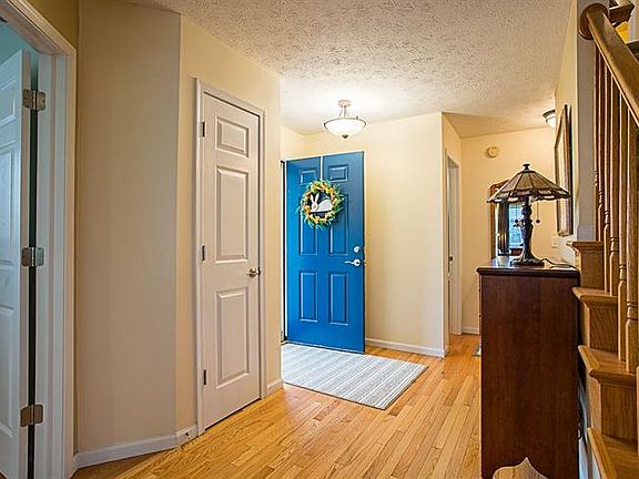 2nd image of 4227 Anchor Dr