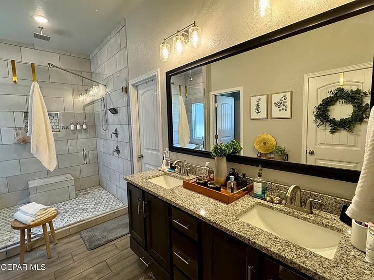 13684 Glen Vista Ln — Photo 28