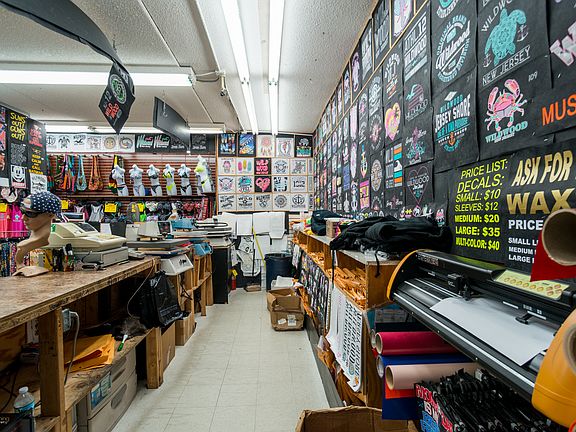 2nd image of 3710-3712 Boardwalk