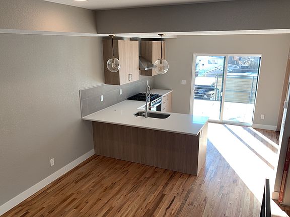 2nd image of 2852-2852 N Hazel Ct