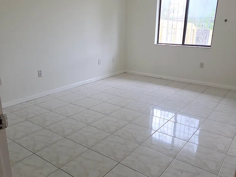 28122 SW 141st Pl — Photo 6