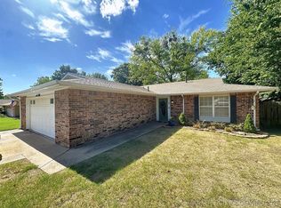 413 Greenwood Dr, Tahlequah, OK 74464