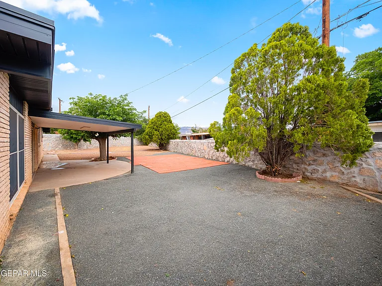 5205 Nome Ave — Photo 25