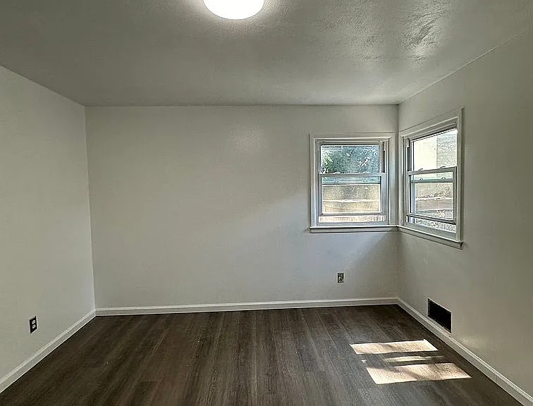 102 Coale Ave #1 — Photo 6