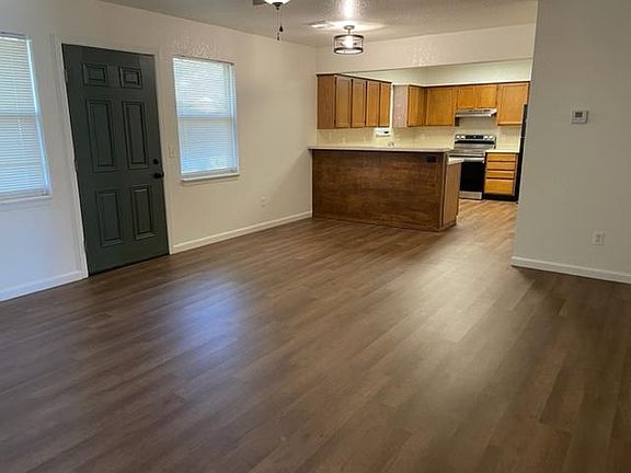 3rd image of 4625 NW 19th St