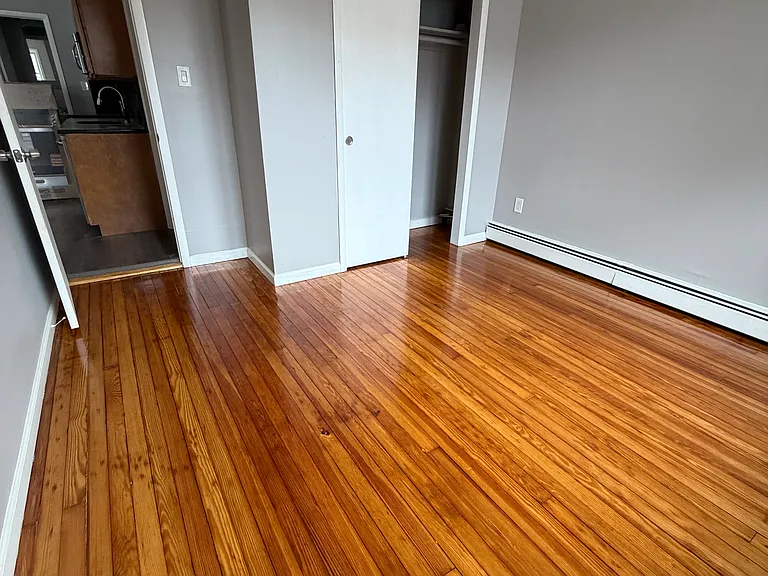 83 W 47th St #2 — Photo 3