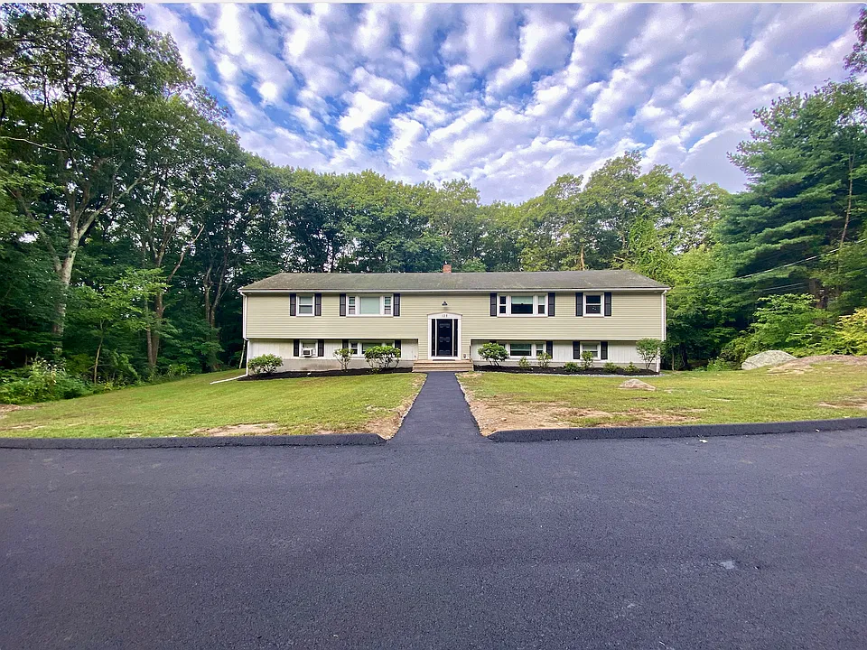 128 Cheryl Ln #1R
