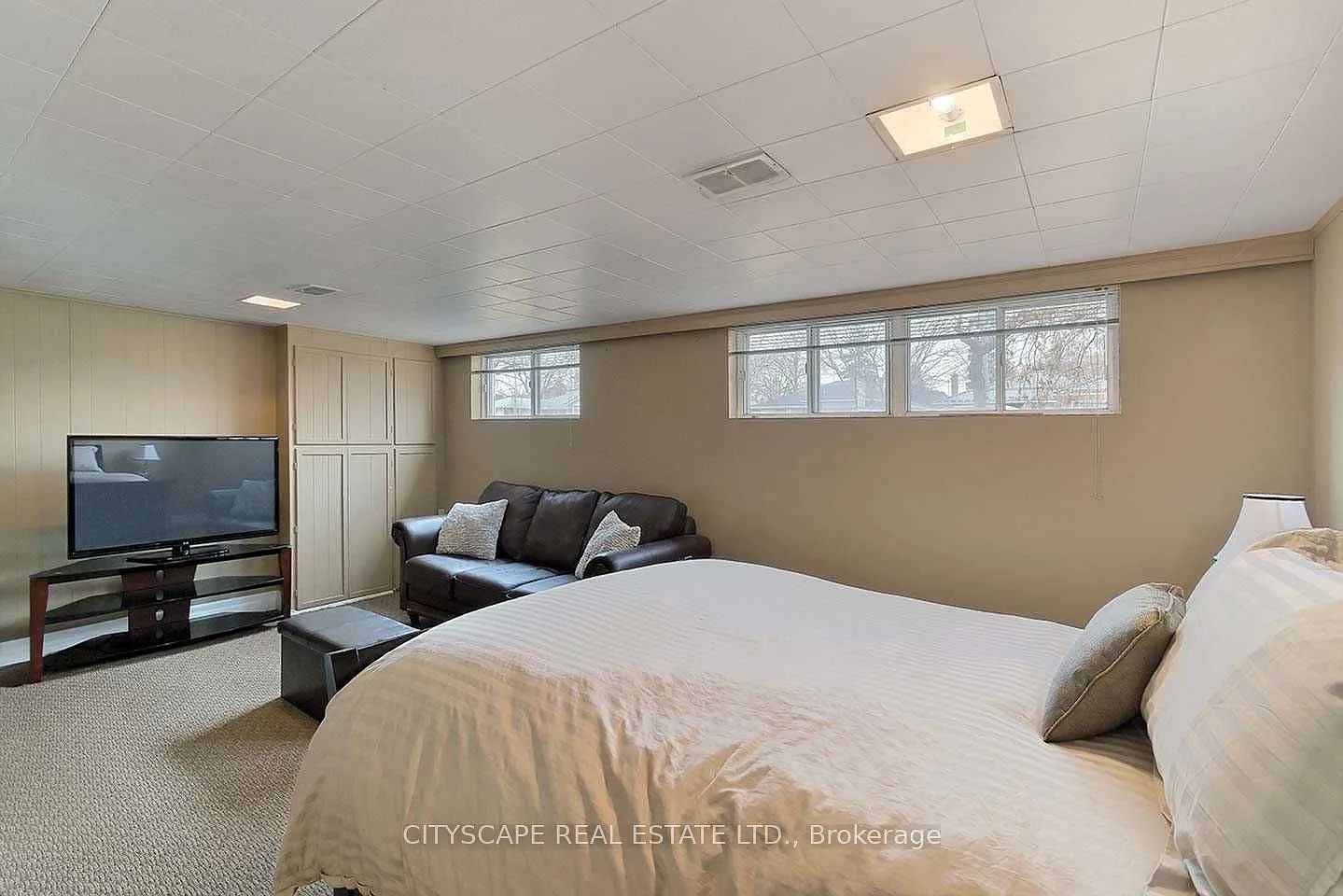 1 bed, $1,000 — Photo 3