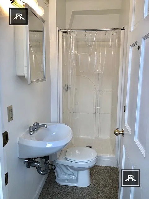 1063 Beacon St — Photo 4