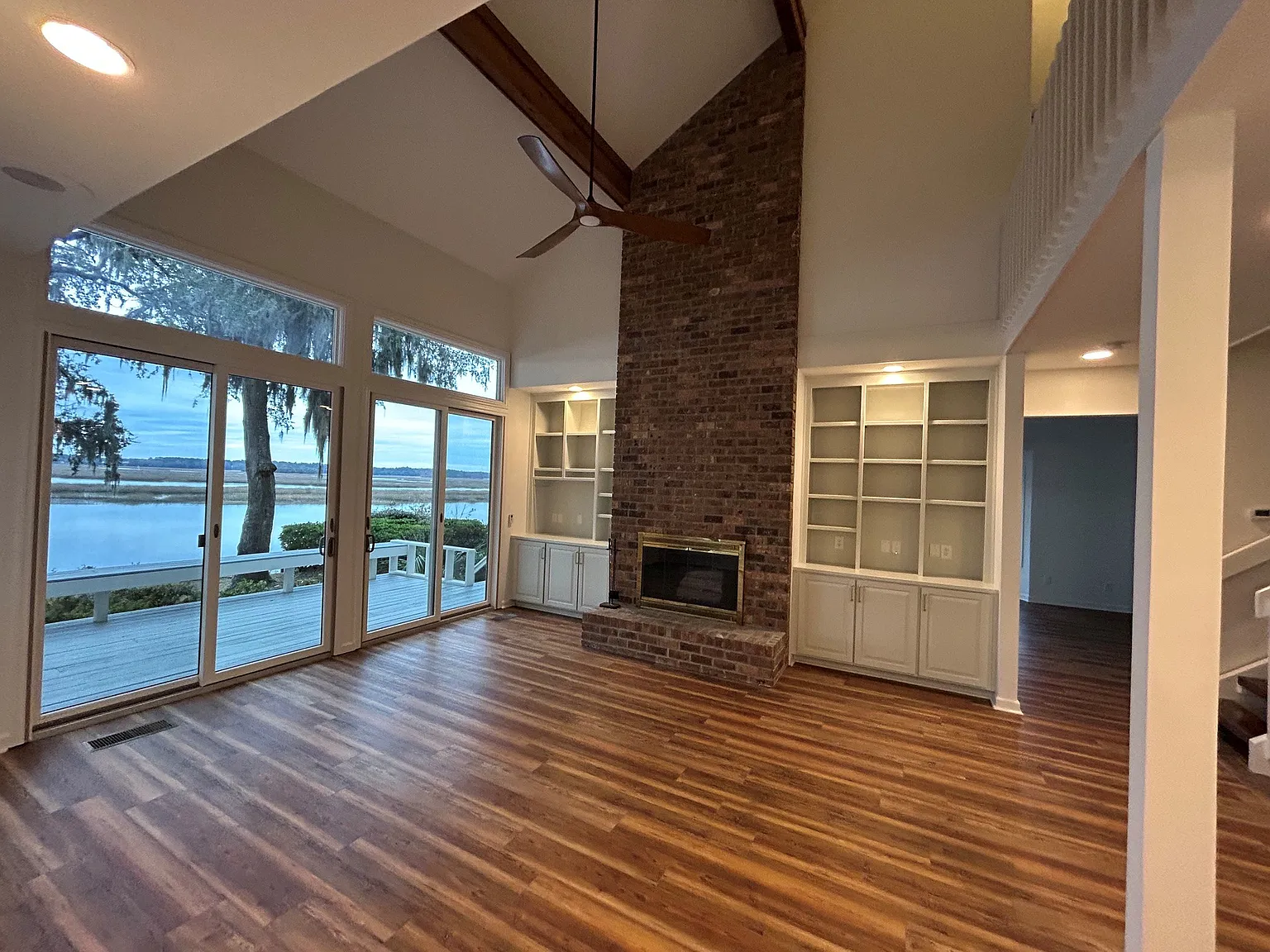 3 bed, 2.5 bath, 2595 sqft, $6,350 — Photo 3
