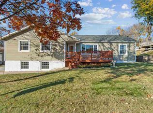 1716 O Ave NW, Cedar Rapids, IA 52405
