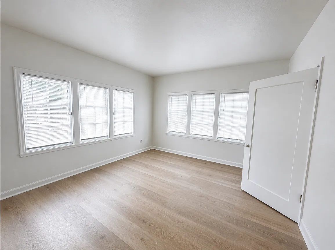 Studio, 500 sqft, $1,895 — Photo 2