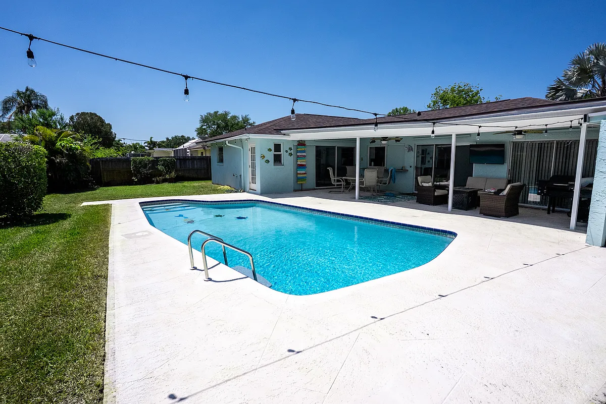 Backyard, pool and patio - 8679 Merrimoor Blvd