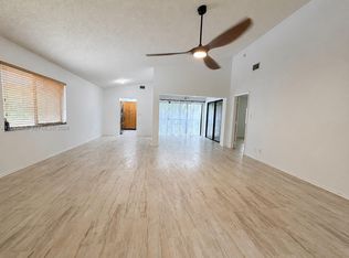 Patios Of Oakwood Condo, Coral Springs, FL 33071