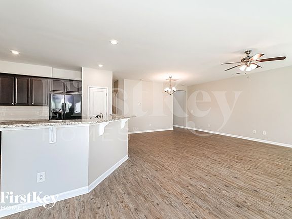 5th image of 201 Firewheel Ct