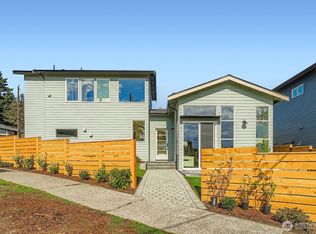 8800 41st Ave SW, Seattle, WA 98136