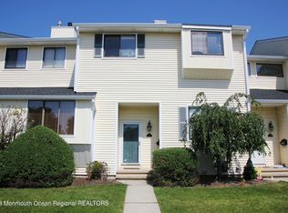 312 Middlewood Rd, Middletown, NJ 07748