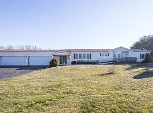 4217 New Castle Rd, Pulaski, PA 16143