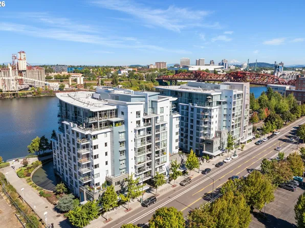 1310 NW Naito Pkwy Unit 805, Portland, OR 97209