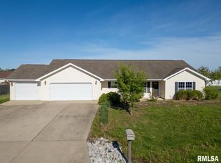 11280 Alta Dr, Carterville, IL 62918