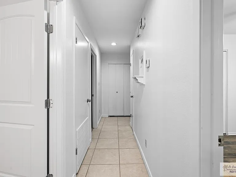4012 Auburn Ave — Photo 11