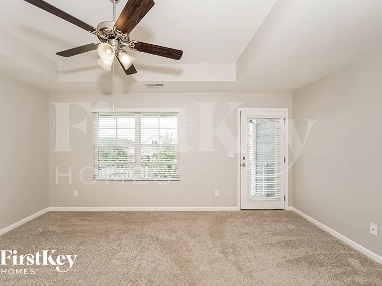 4131 Park Crossings Dr — Photo 9